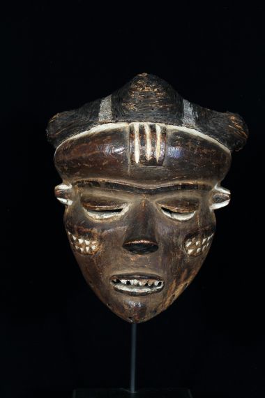 Pende Mbuye Mask
